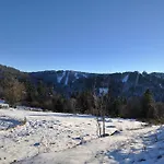 Dyna, Luxe, Calme Et Serenite