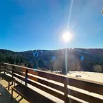 Dyna, Luxe, Calme Et Serenite