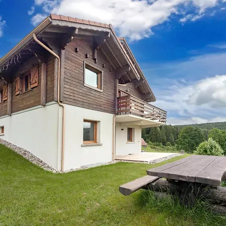 Dyna, Luxe, Calme Et Serenite