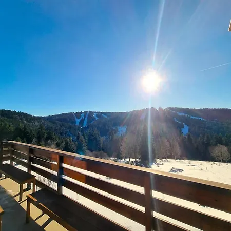 Dyna, Luxe, Calme Et Serenite